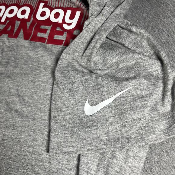 NWT NFL Nike Tampa Bay Buccaneers Men’s Large T-Shirt The Nike Tee Sports Gray - Picture 5 of 7